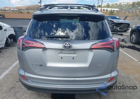 2016 Toyota Rav4 Le z USA, uszkodzony, nr VIN 2T3ZFREV7GW302261